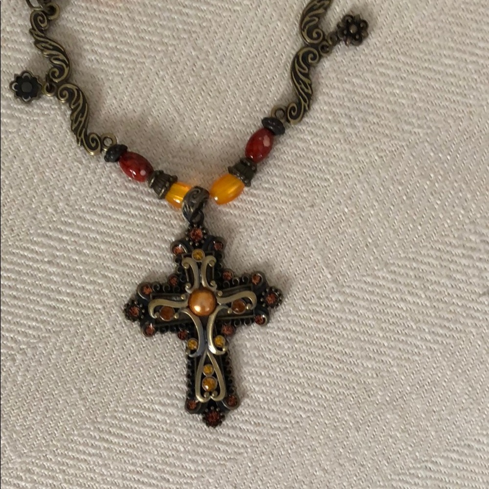 Statement necklace